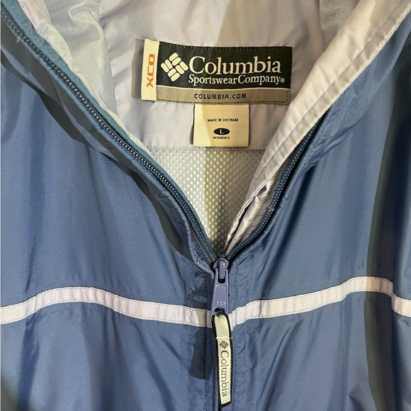 COLUMBIA WOMEN’S WATERPROOF JACKET - Picture 3 of 4